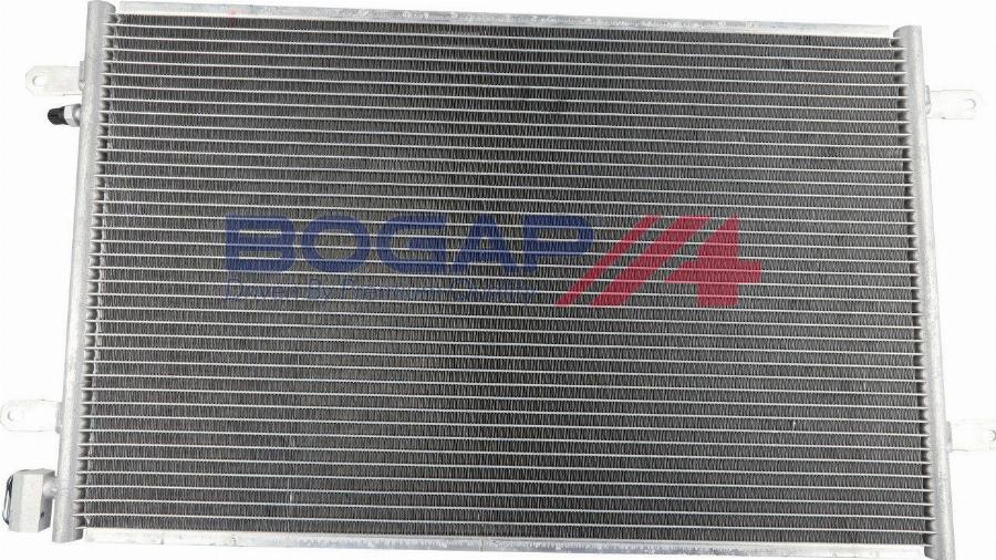BOGAP A4117113 - Конденсатор, кондиціонер autocars.com.ua