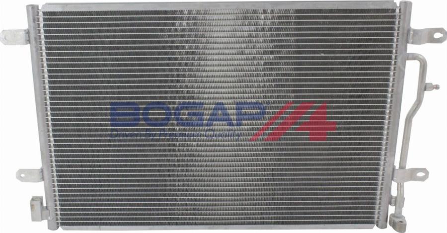 BOGAP A4117131 - Конденсатор, кондиціонер autocars.com.ua