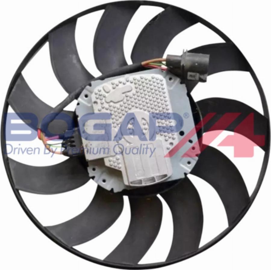 BOGAP A4243181 - Вентилятор, охолодження двигуна autocars.com.ua