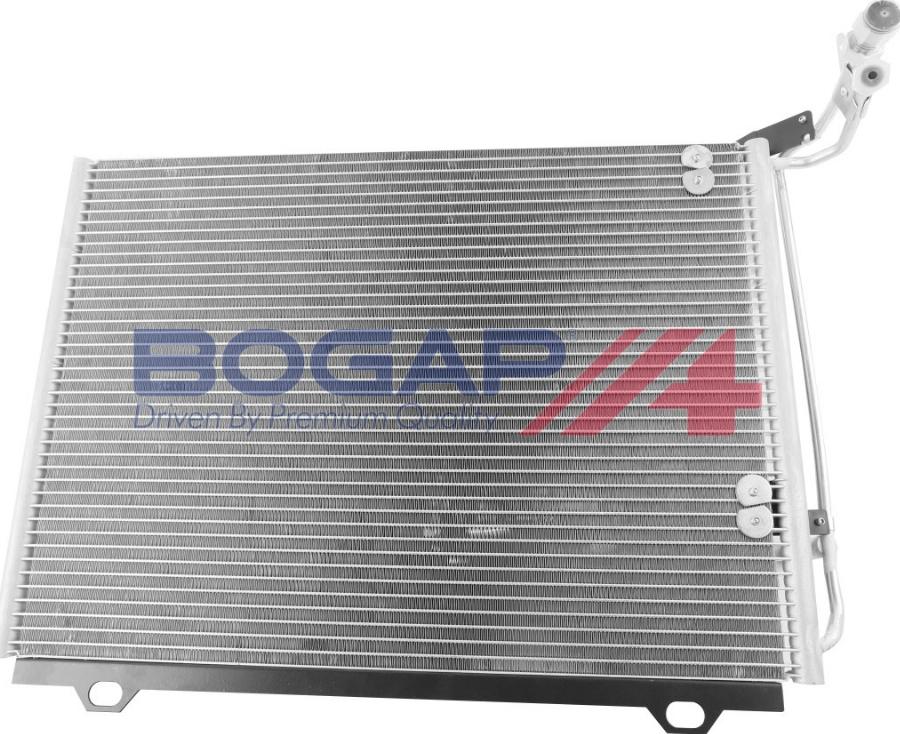 BOGAP C4117129 - Конденсатор, кондиціонер autocars.com.ua
