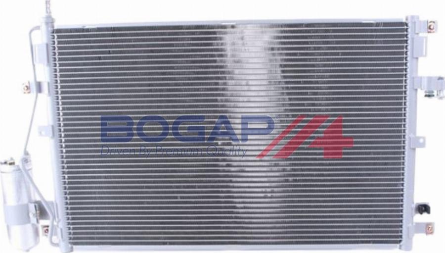 BOGAP V4117117 - Конденсатор, кондиціонер autocars.com.ua