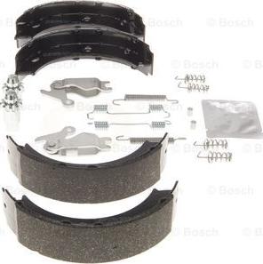 BOSCH 0 204 113 808 - Комплект тормозов, ручник, парковка avtokuzovplus.com.ua