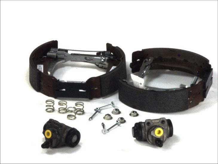 BOSCH 0 204 114 073 - Комплект гальм, барабанний механізм autocars.com.ua