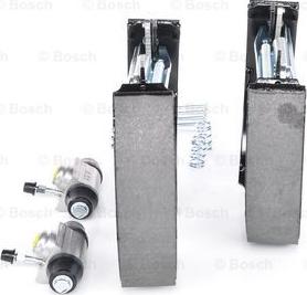 BOSCH 0 204 114 546 - Комплект тормозных колодок, барабанные autodnr.net