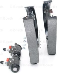 BOSCH 0 204 114 581 - Комплект тормозных колодок, барабанные avtokuzovplus.com.ua