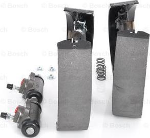 BOSCH 0 204 114 582 - Комплект тормозных колодок, барабанные avtokuzovplus.com.ua