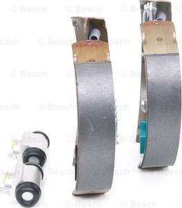 BOSCH 0 204 114 655 - Комплект тормозных колодок, барабанные autodnr.net