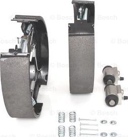 BOSCH 0 204 114 667 - Комплект тормозных колодок, барабанные autodnr.net