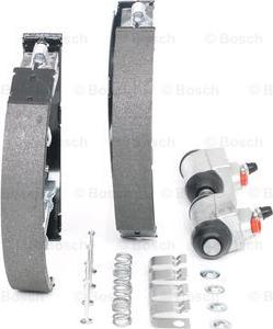 BOSCH 0 204 114 671 - Комплект тормозных колодок, барабанные avtokuzovplus.com.ua