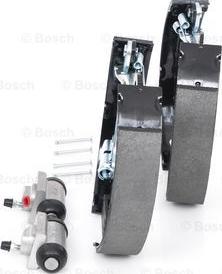 BOSCH 0 204 114 684 - Комплект тормозных колодок, барабанные autodnr.net