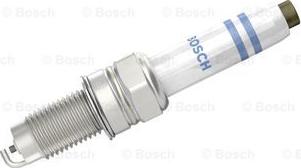 BOSCH 0 241 135 520 - Свеча зажигания avtokuzovplus.com.ua