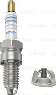 BOSCH 0 241 145 501 - Свеча зажигания avtokuzovplus.com.ua