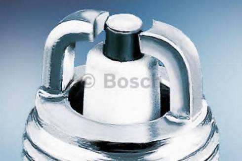 BOSCH 0 242 135 500 - Свеча зажигания avtokuzovplus.com.ua