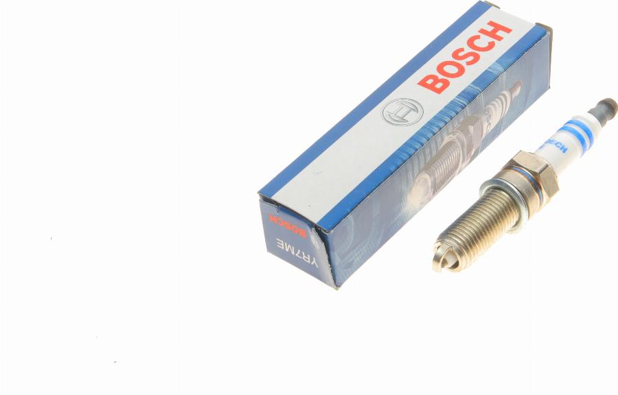 BOSCH 0 242 135 545 - Свеча зажигания avtokuzovplus.com.ua