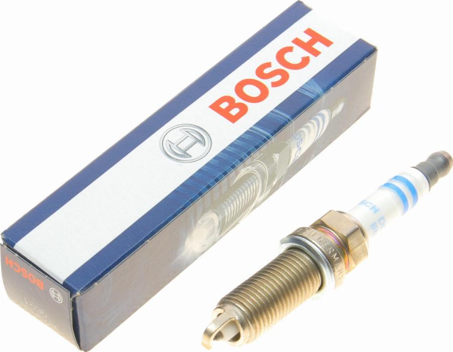 BOSCH 0 242 135 553 - Свеча зажигания avtokuzovplus.com.ua