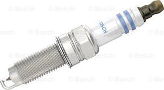 BOSCH 0 242 135 557 - Свеча зажигания avtokuzovplus.com.ua