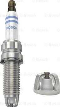 BOSCH 0 242 140 560 - Свеча зажигания avtokuzovplus.com.ua