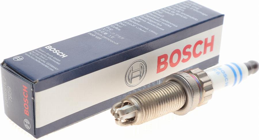 BOSCH 0 242 140 507 - Свеча зажигания avtokuzovplus.com.ua