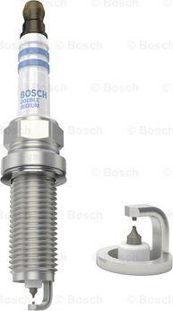 BOSCH 0 242 140 536 - Свічка запалювання autocars.com.ua