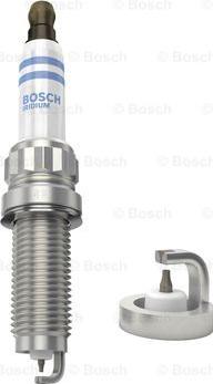 BOSCH 0 242 145 537 - Свічка запалювання autocars.com.ua