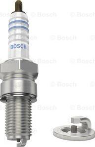 BOSCH 0 242 150 501 - Свеча зажигания autodnr.net