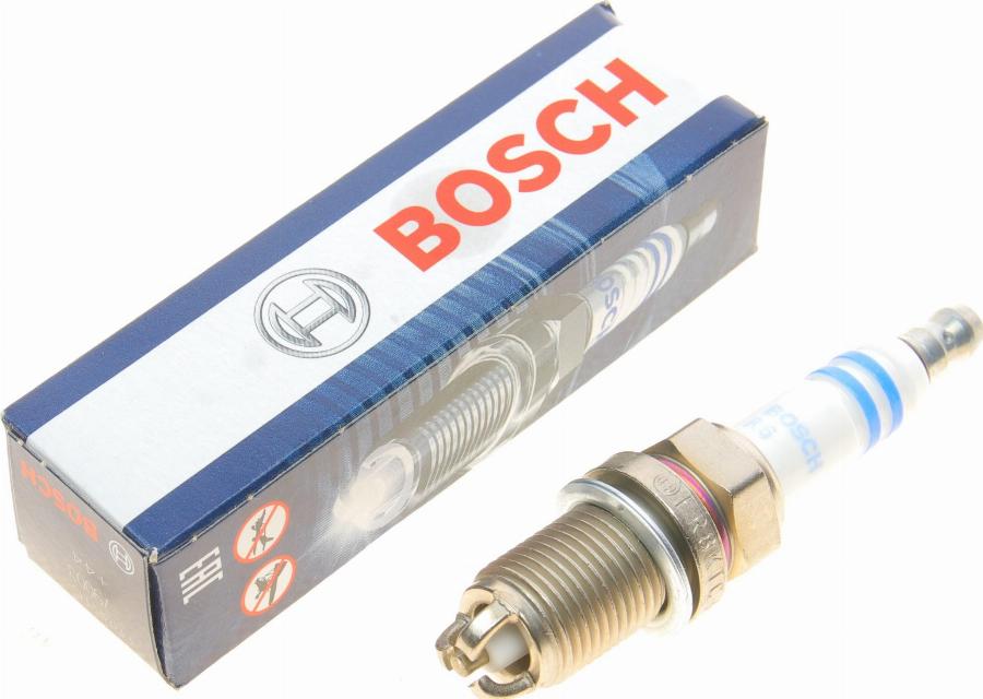 BOSCH 0 242 229 799 - Свеча зажигания autodnr.net