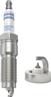 BOSCH 0 242 230 526 - Свеча зажигания avtokuzovplus.com.ua