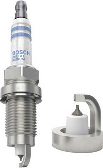 BOSCH 0 242 230 532 - Свеча зажигания autodnr.net