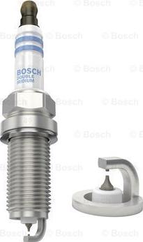 BOSCH 0 242 236 605 - Свеча зажигания avtokuzovplus.com.ua