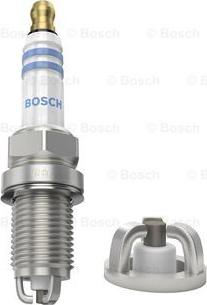 BOSCH 0 242 235 766 - Свеча зажигания Bosch Standard Super FR7KTC autocars.com.ua