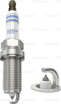 BOSCH 0 242 235 769 - Свеча зажигания autodnr.net