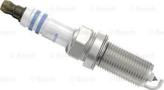 BOSCH 0 242 235 769 - Свеча зажигания autodnr.net