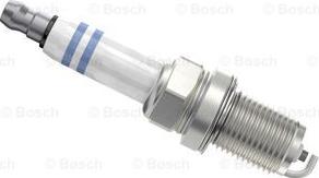 BOSCH 0 242 235 797 - Свеча зажигания avtokuzovplus.com.ua