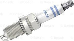 BOSCH 0 242 235 797 - Свеча зажигания avtokuzovplus.com.ua