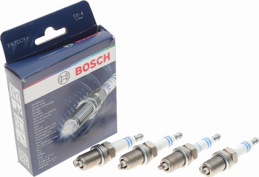 BOSCH 0 242 235 913 - Свеча зажигания avtokuzovplus.com.ua