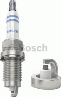 BOSCH 0 242 235 996 - Свічка запалювання autocars.com.ua