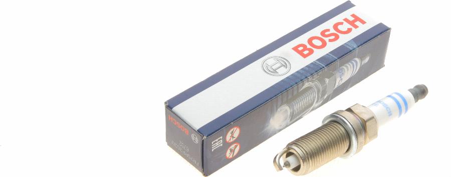 BOSCH 0 242 236 653 - Свеча зажигания avtokuzovplus.com.ua