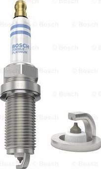 BOSCH 0 242 240 619 - Свеча зажигания autodnr.net