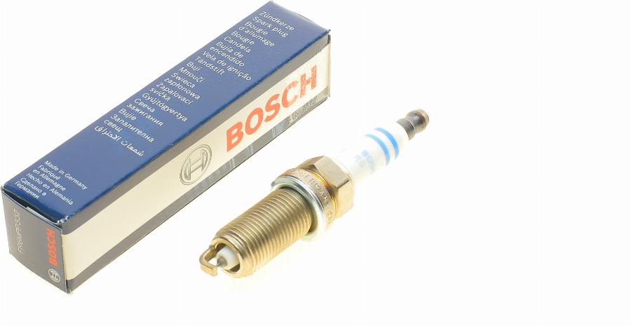 BOSCH 0 242 240 619 - Свеча зажигания avtokuzovplus.com.ua