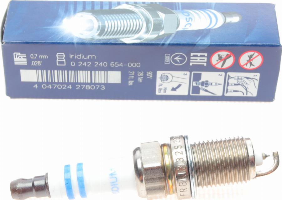 BOSCH 0 242 240 654 - Свеча зажигания avtokuzovplus.com.ua