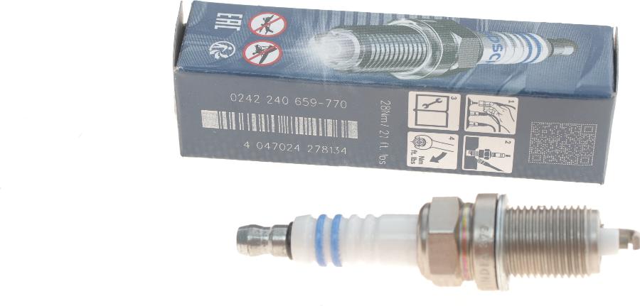 BOSCH 0 242 240 659 - Свеча зажигания avtokuzovplus.com.ua