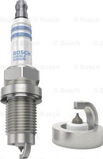 BOSCH 0 242 240 675 - Свеча зажигания autodnr.net