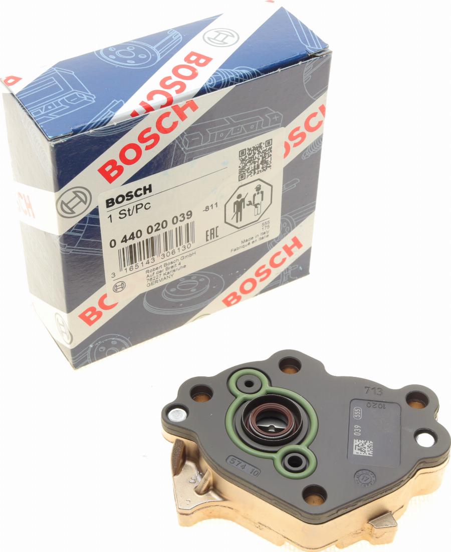 BOSCH 0 440 020 039 - Паливний насос autocars.com.ua