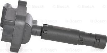 BOSCH 0 986 221 040 - Котушка запалювання autocars.com.ua