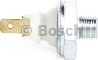 BOSCH 0 986 344 032 - Датчик, тиск масла autocars.com.ua