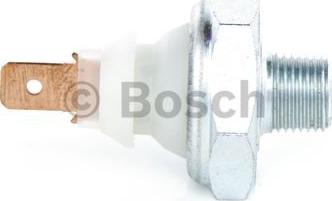 BOSCH 0 986 344 074 - Датчик, давление масла autodnr.net