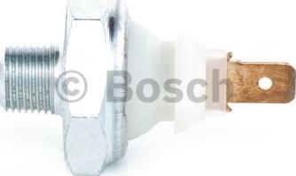 BOSCH 0 986 344 074 - Датчик, давление масла autodnr.net