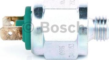 BOSCH 0 986 346 053 - Датчик, тиск масла autocars.com.ua