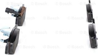 BOSCH 0 986 424 593 - Тормозные колодки, дисковые, комплект avtokuzovplus.com.ua