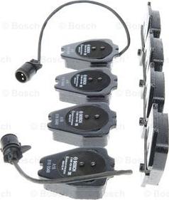 BOSCH 0 986 424 689 - Тормозные колодки, дисковые, комплект avtokuzovplus.com.ua